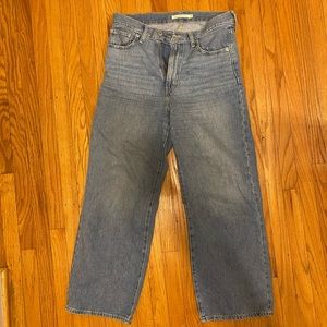 Levi High Waisted Straight Jeans